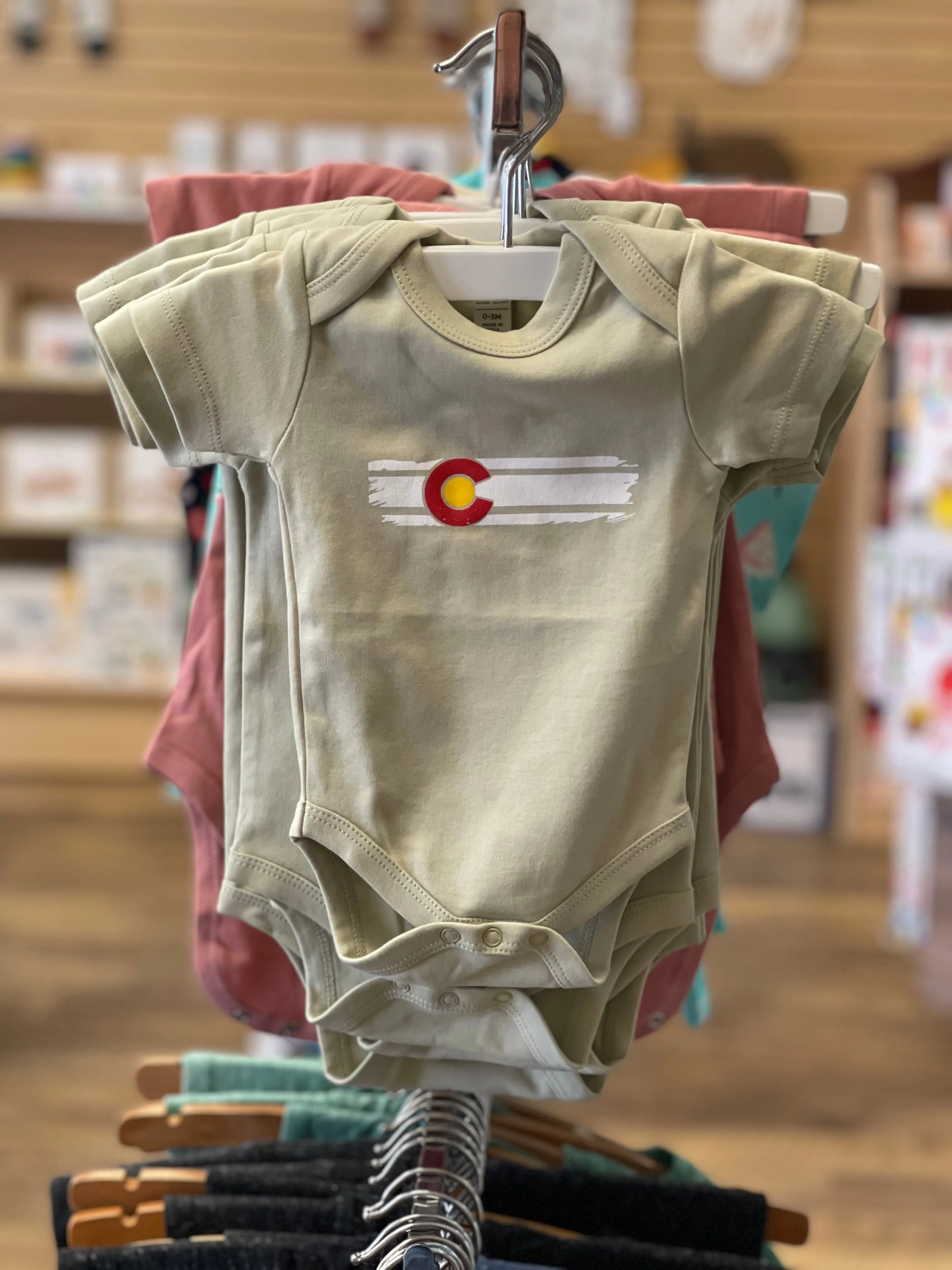 Colorado Baby - Flag Onesie - Sage Short Sleeve