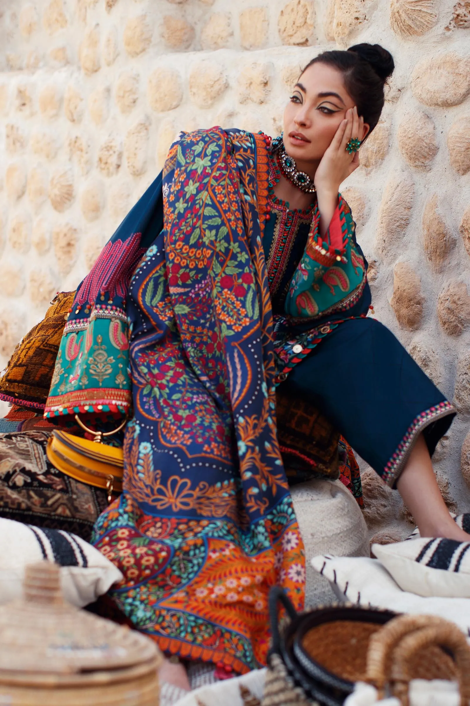 Élan Luxury Lawn Collection 2022 – EL22-08 B (RIYA)