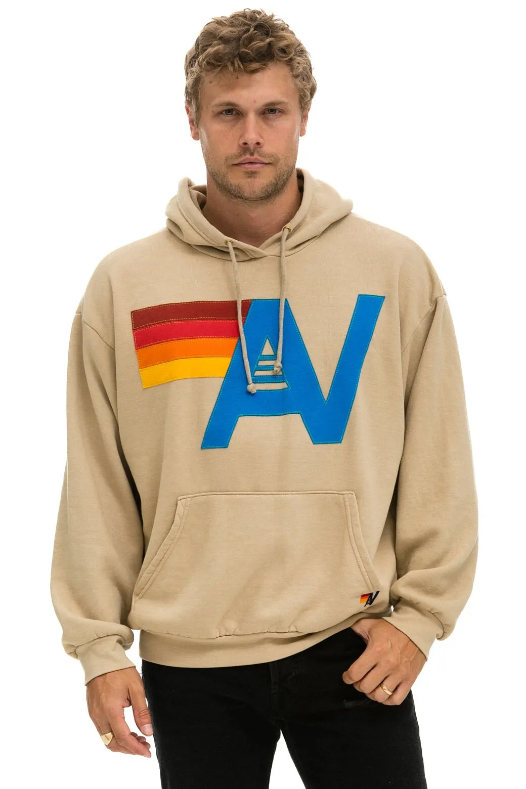 LOGO STITCH PULLOVER RELAXED HOODIE - SAND