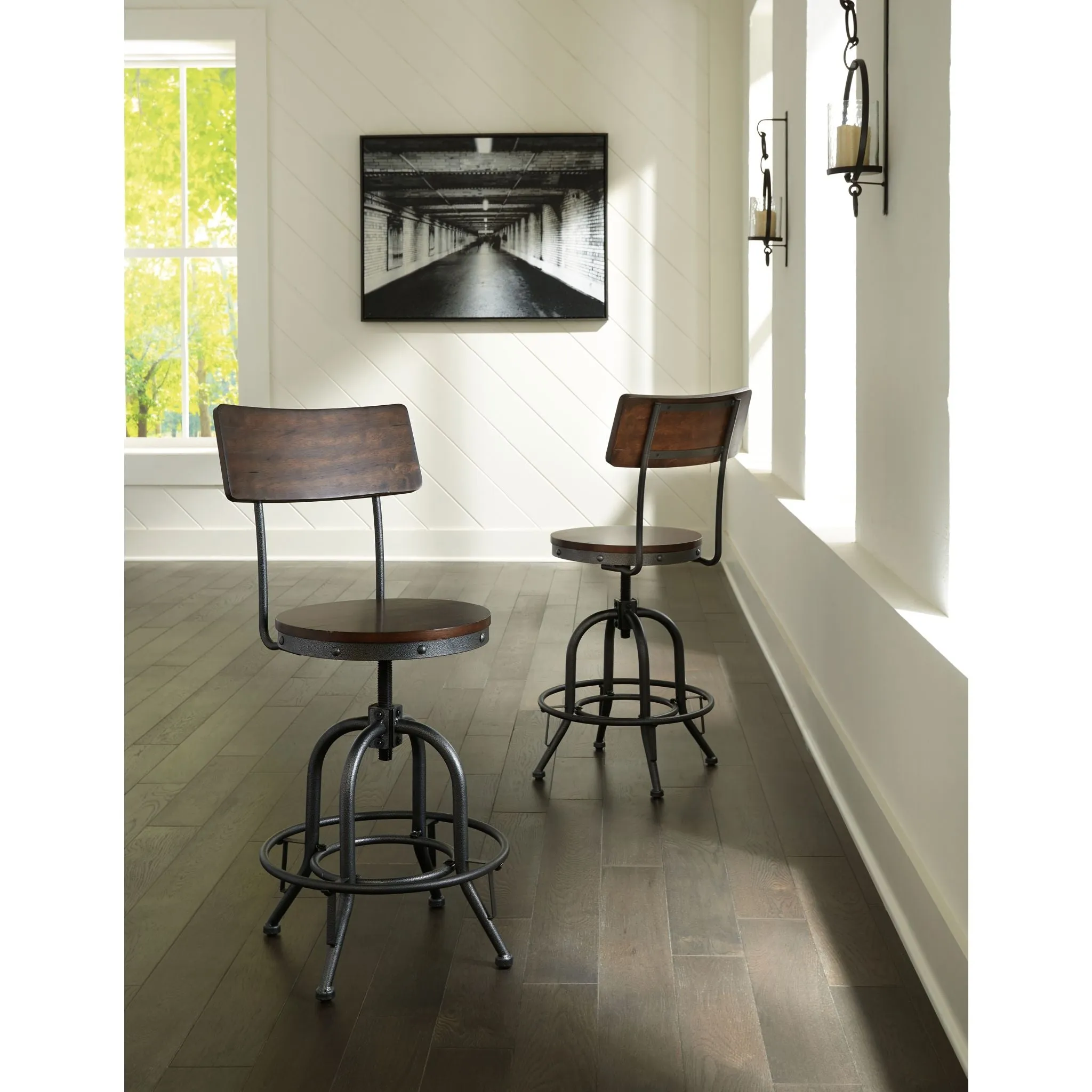 Odium Bar Stool