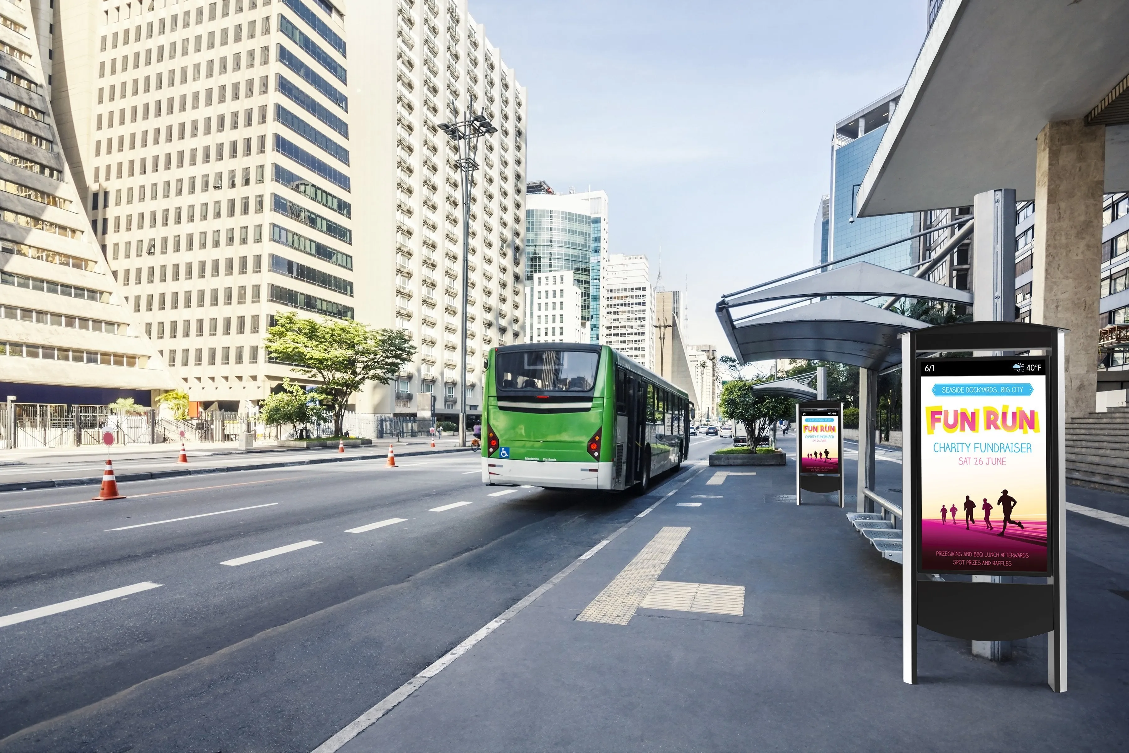 Outdoor Smart City Kiosk für 55” Samsung OHF Displays