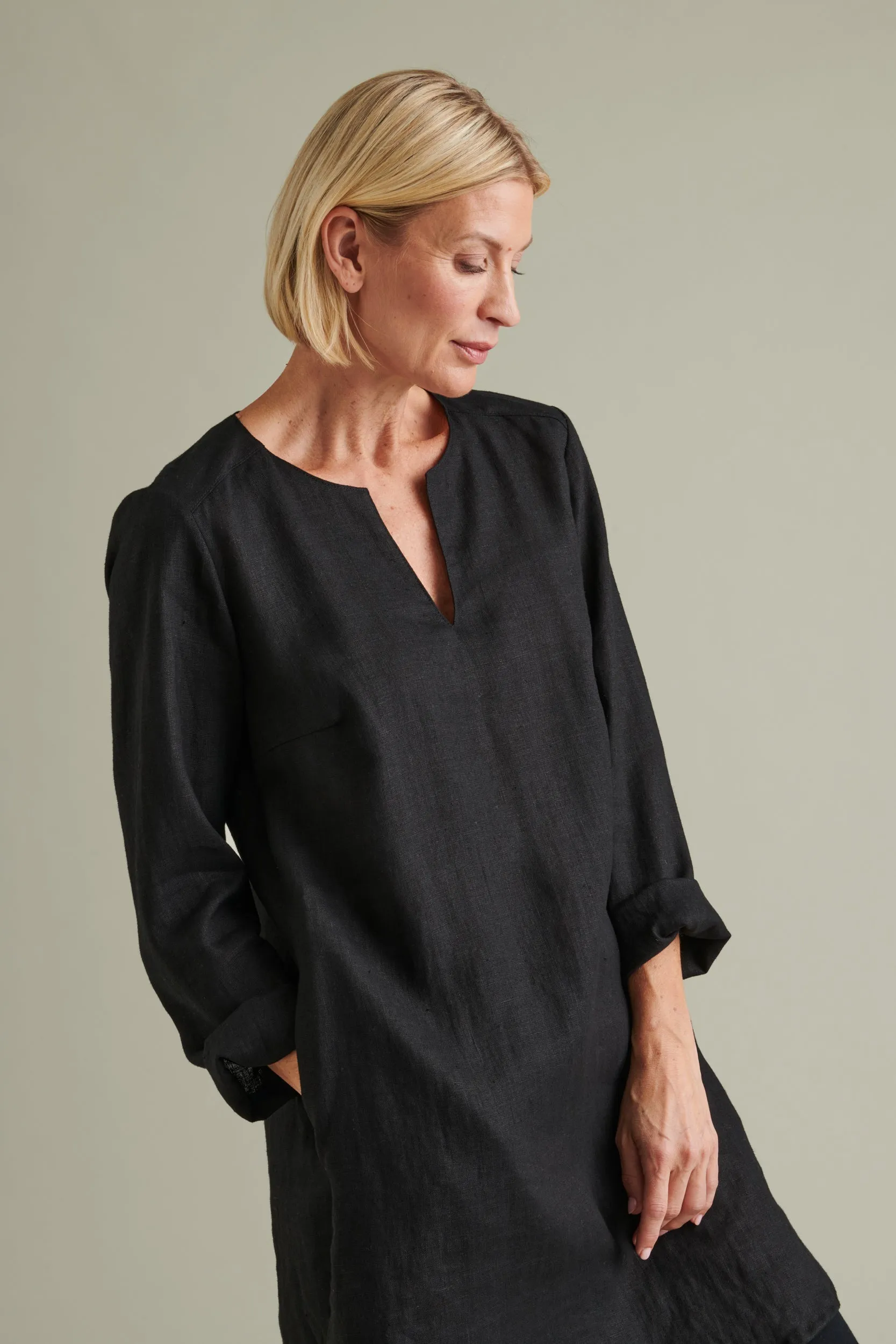 Rumar Linen Tunic Black